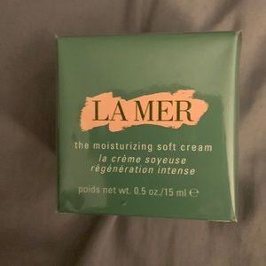 La Mer the moisturizing soft cream 15 ml new in sealed box.
